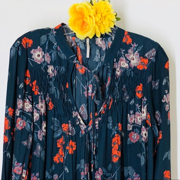 Free People beautiful floral print Top. NWOT. - Picture 3 of 8